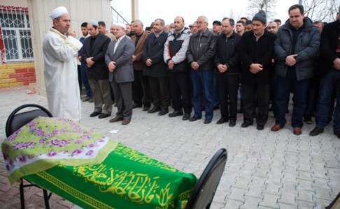 KERİMAKSUİKİkardescenzasi KERİMAKSUİKİkardescenzasi