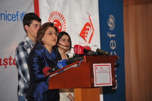 ailevesosyalpolitikalarbakanıfatmasahin